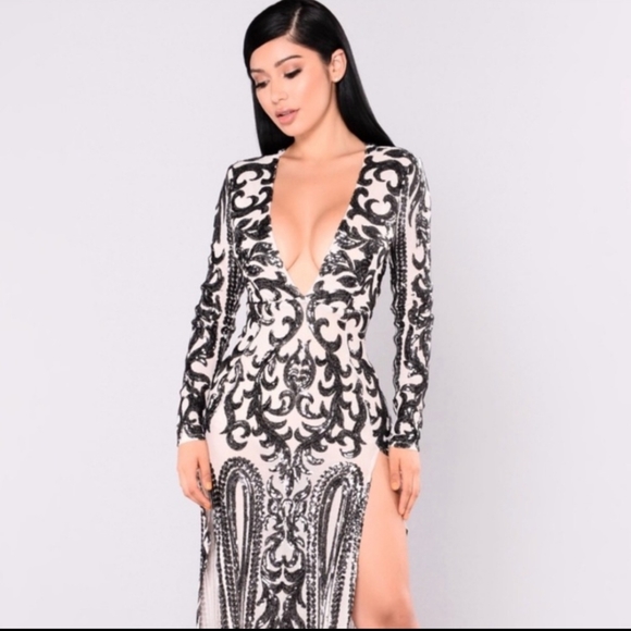 Fashion Nova & ShowPo Maxi High Slit Dress S - Picture 5 of 7